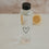 Trinkflasche Herz 750 ml aus Glas mit Zitrone im Hintergrund, stilvoll und schlicht