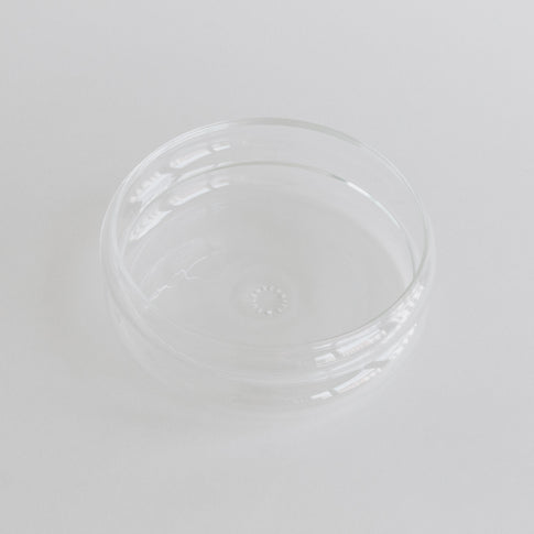 Obenansicht der Bubbles Schale mittel mit Eulenschnitt-Prägung – funktional und schlicht für den Alltag.