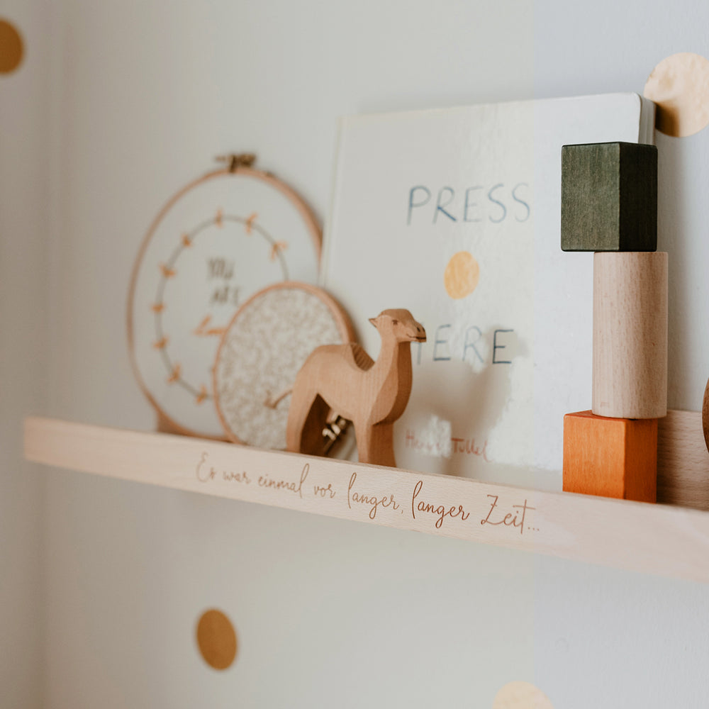 Regal Vor Langer Zeit