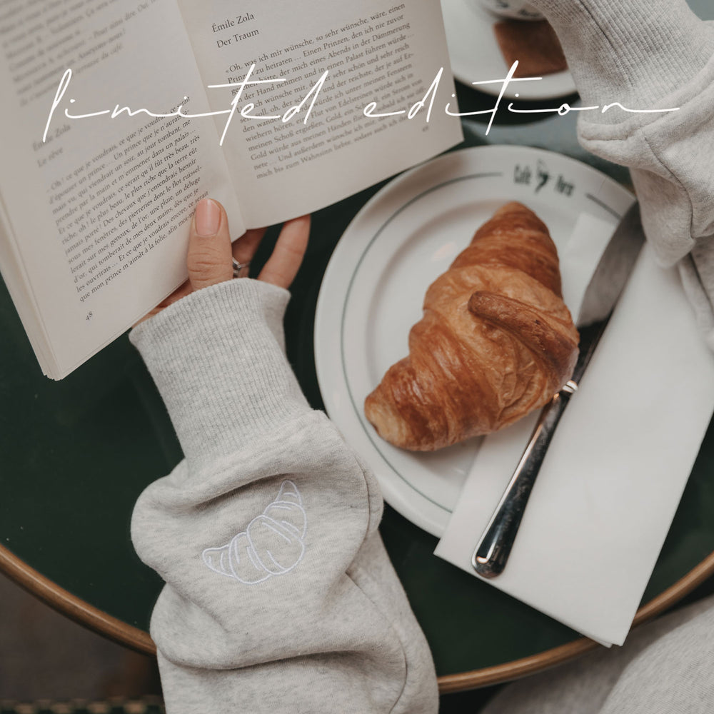 Limitierter Hoodie Croissant & Coffee Club