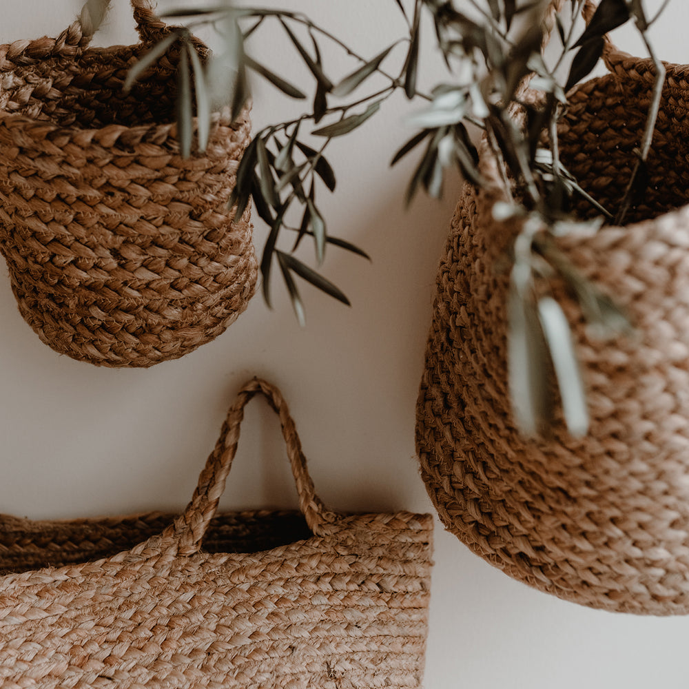 Petit panier de rangement en jute