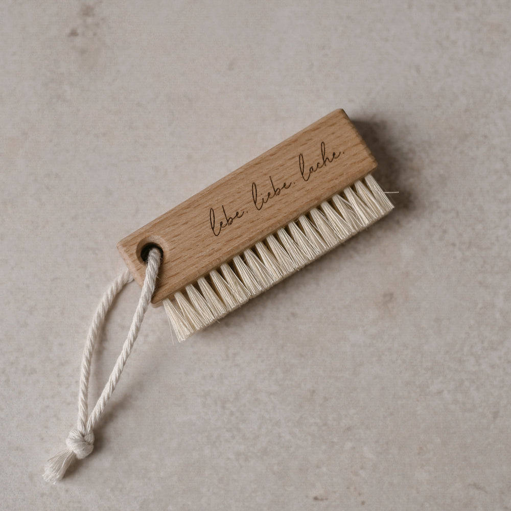 Brosse à ongles Lebe Liebe Lache