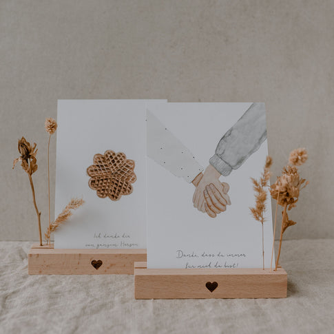 Card and dried flower holder heart in a set of 2